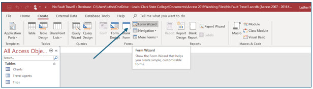 Microsoft Access lesson screenshot CreatingForms1